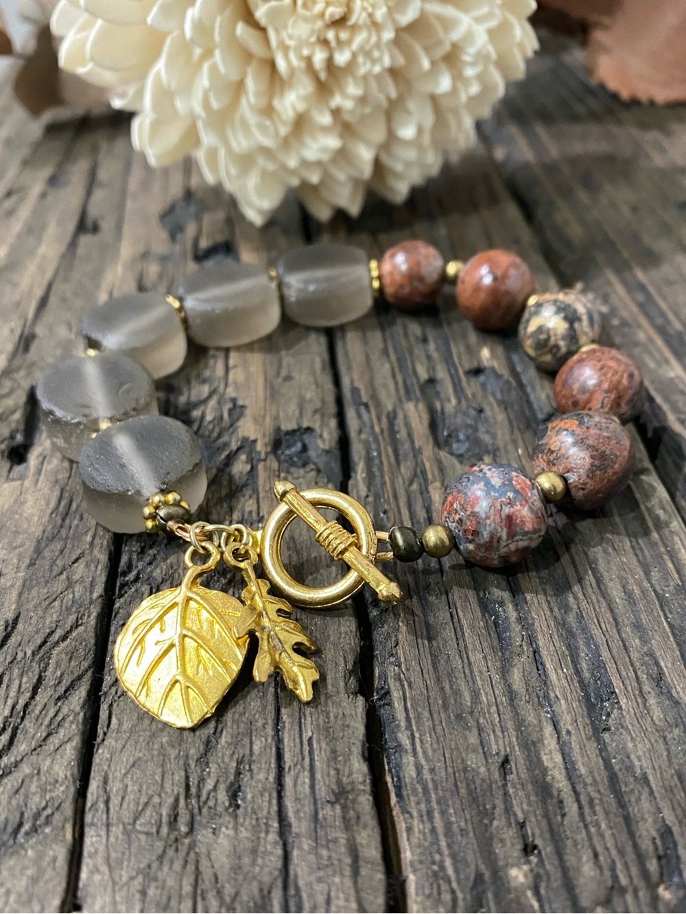 Chunky Jasper & Glass Gold Tone Toggle Bracelet Golden Leaf Charms